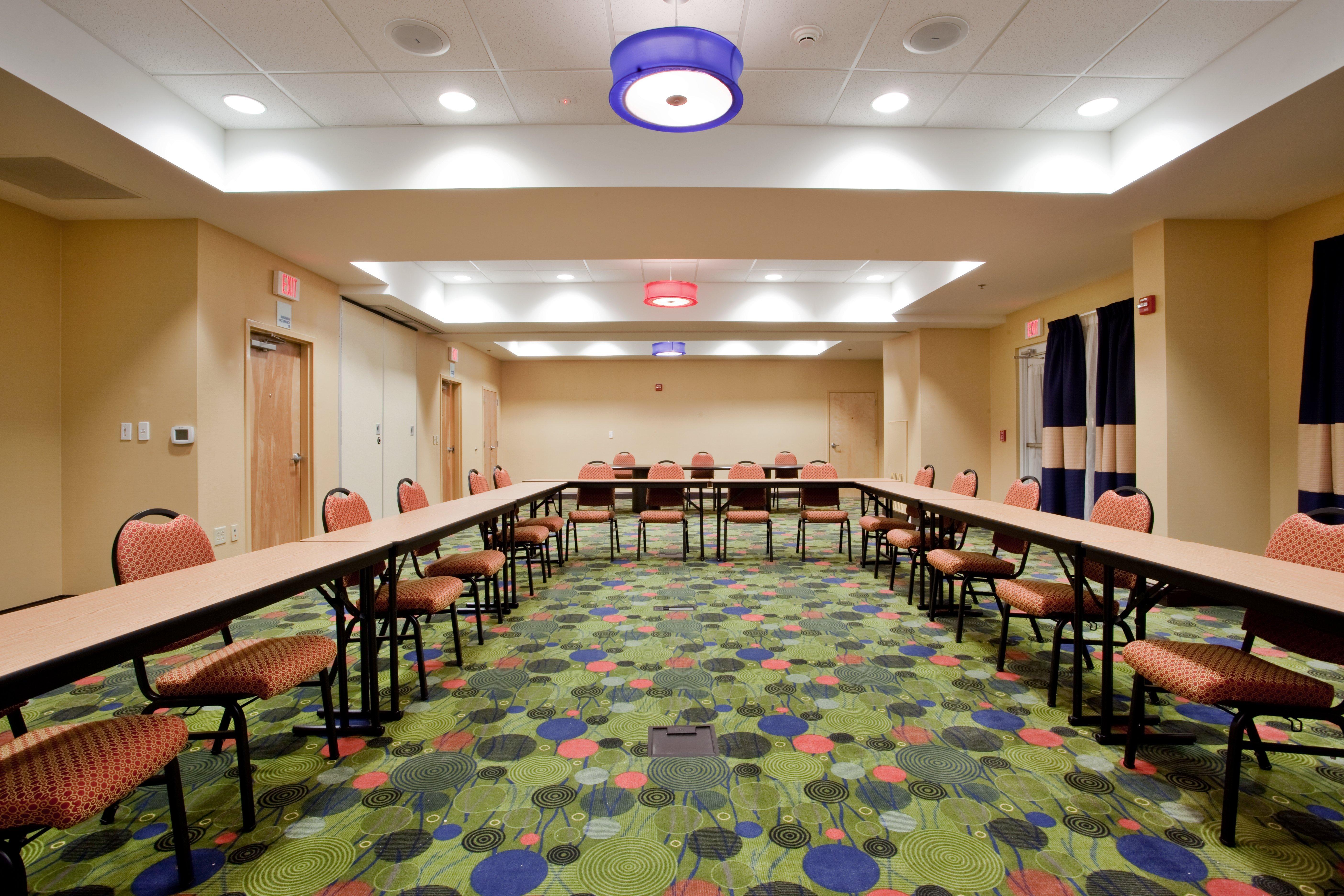 Holiday Inn Express Hotel Raleigh Southwest By Ihg Экстерьер фото
