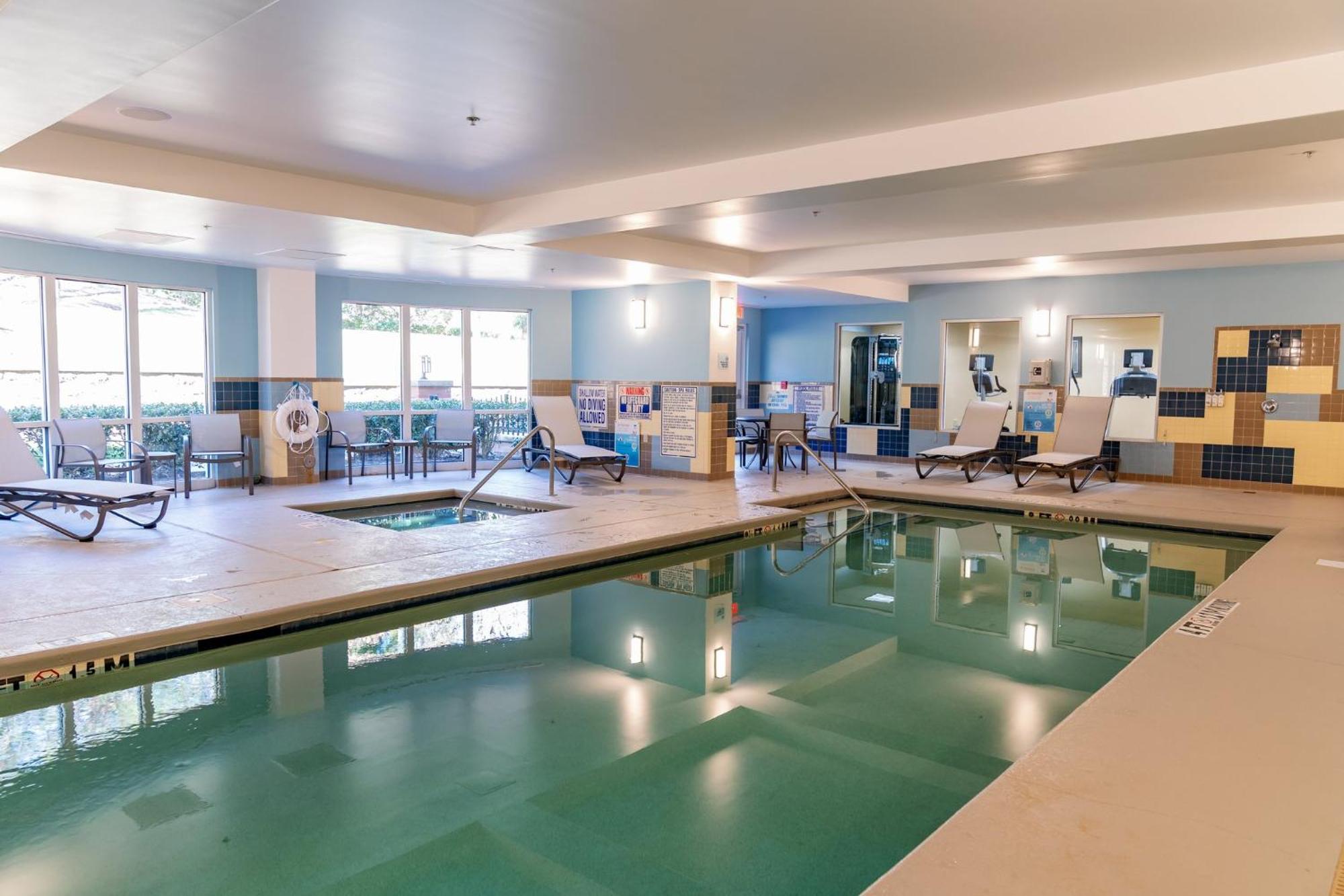 Holiday Inn Express Hotel Raleigh Southwest By Ihg Экстерьер фото