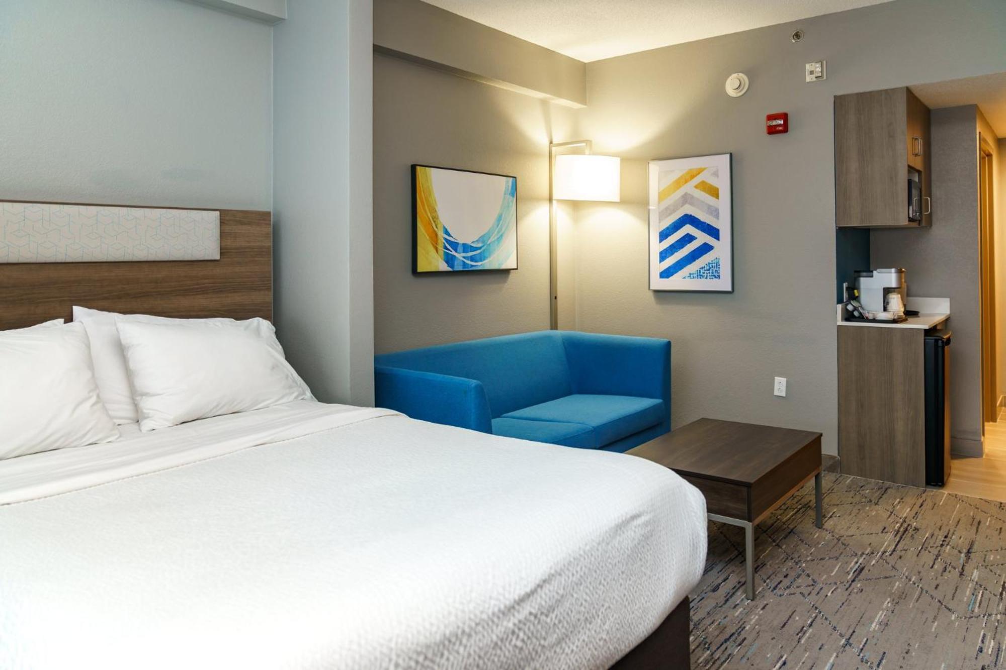Holiday Inn Express Hotel Raleigh Southwest By Ihg Экстерьер фото