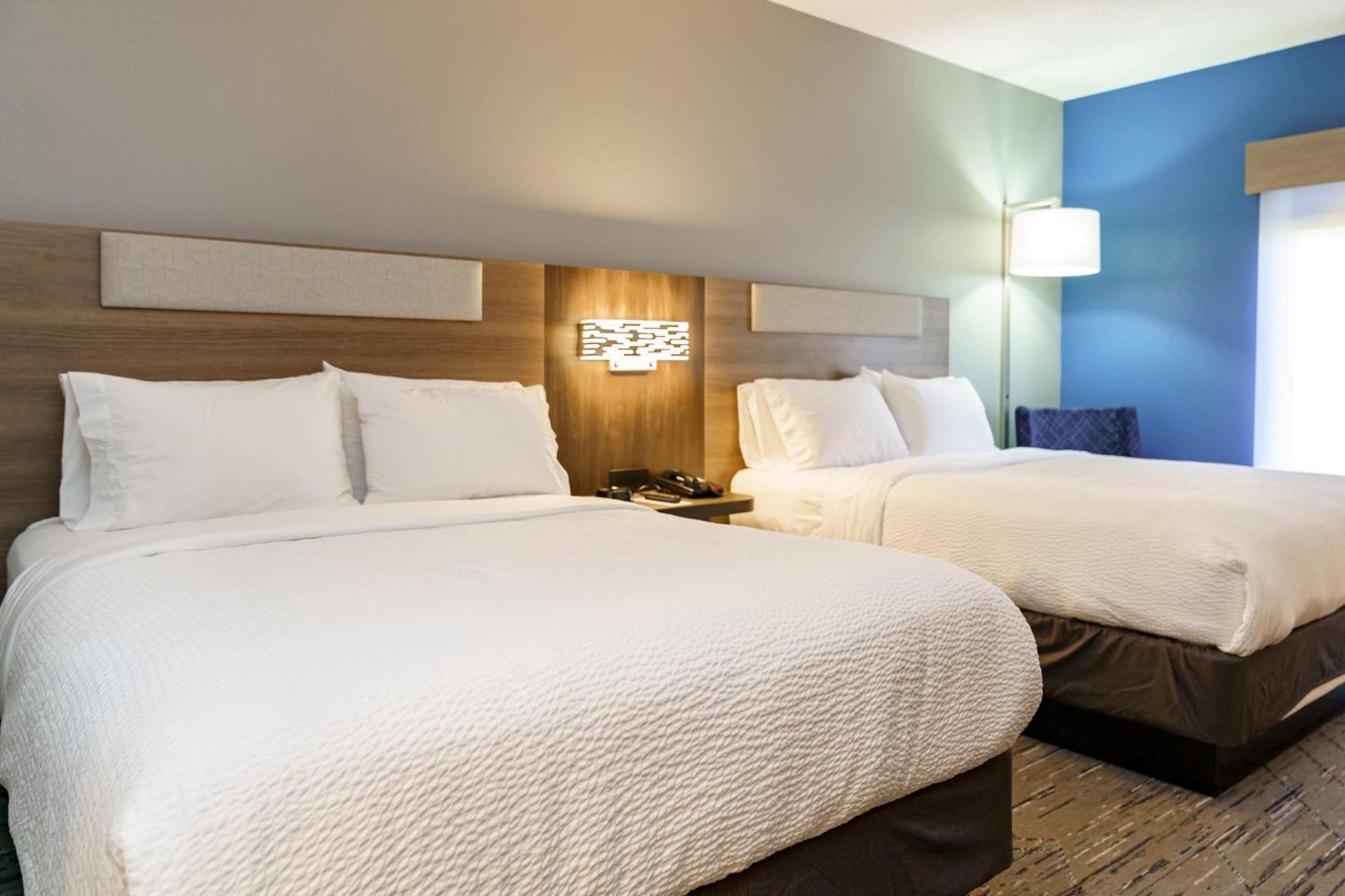 Holiday Inn Express Hotel Raleigh Southwest By Ihg Экстерьер фото
