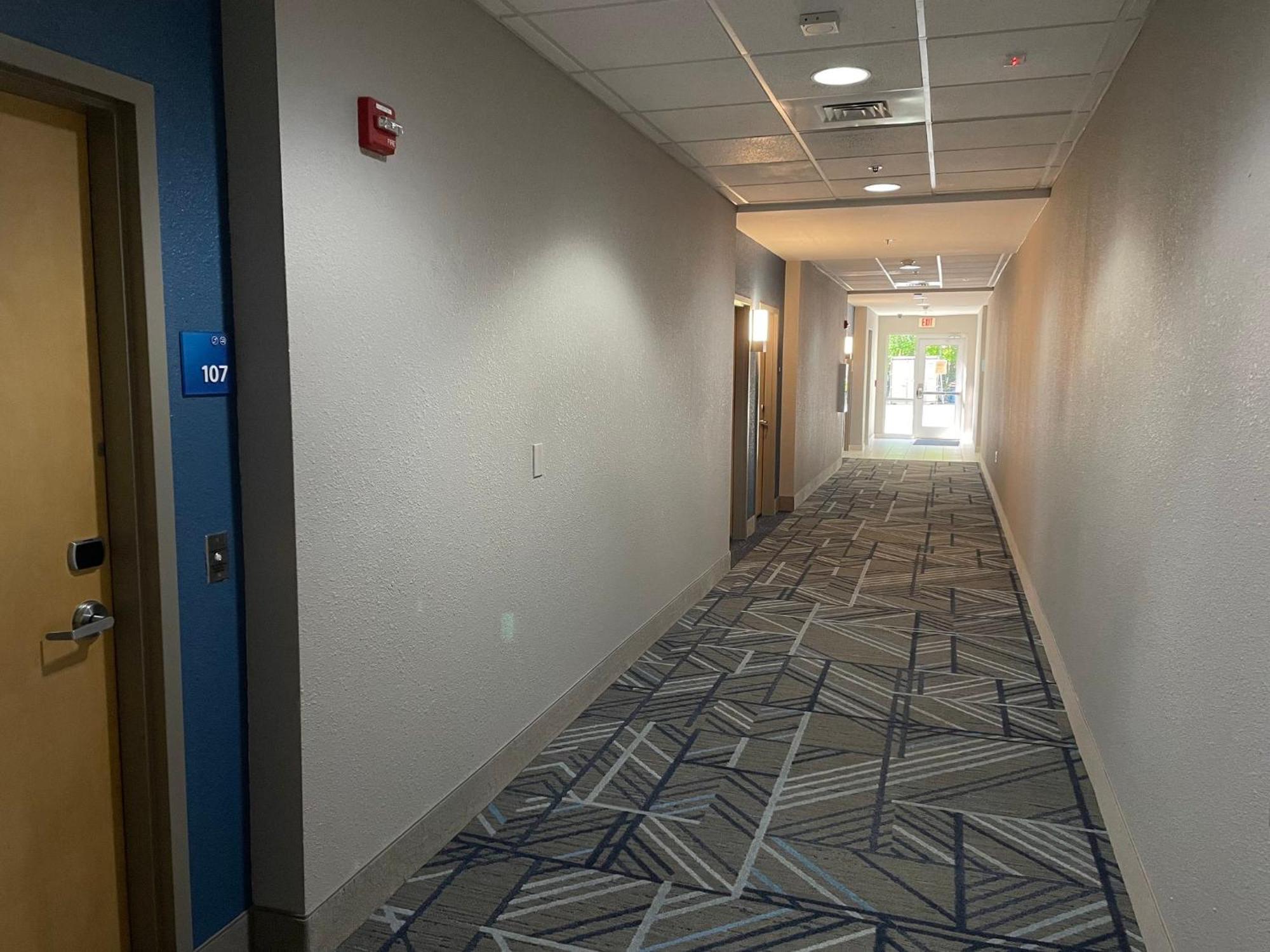 Holiday Inn Express Hotel Raleigh Southwest By Ihg Экстерьер фото